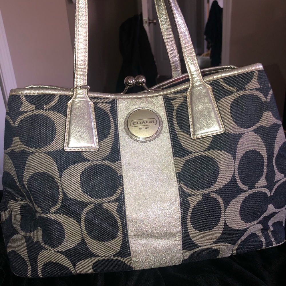 LIKE NEW coach purse